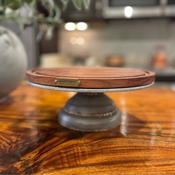Hearth and Hand cake stand! Make an offer! - Picture 4 of 4